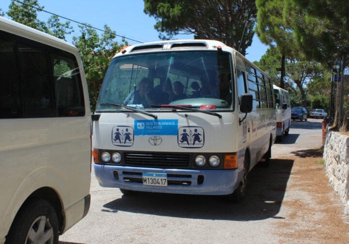 SOS Barnbyars buss i Libanon.